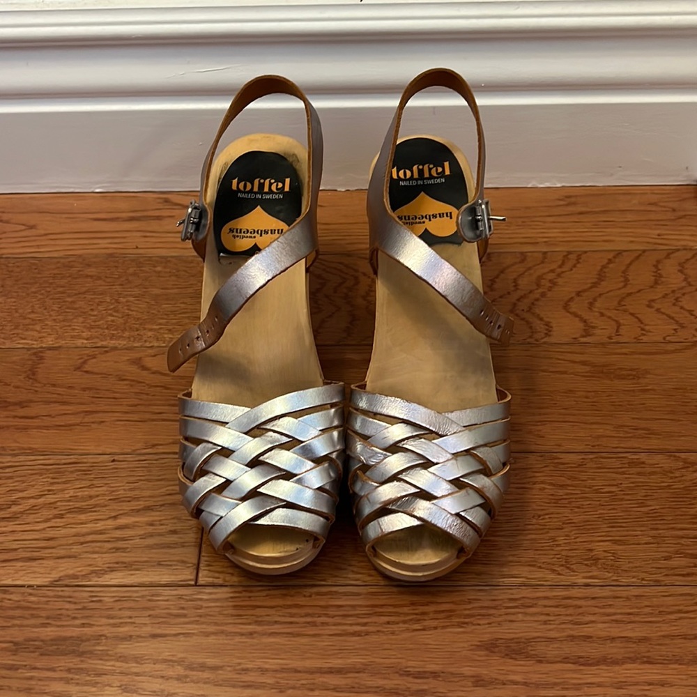 Silver, ankle buckle Swedish Hasbeens, size EU 39, US 8.5